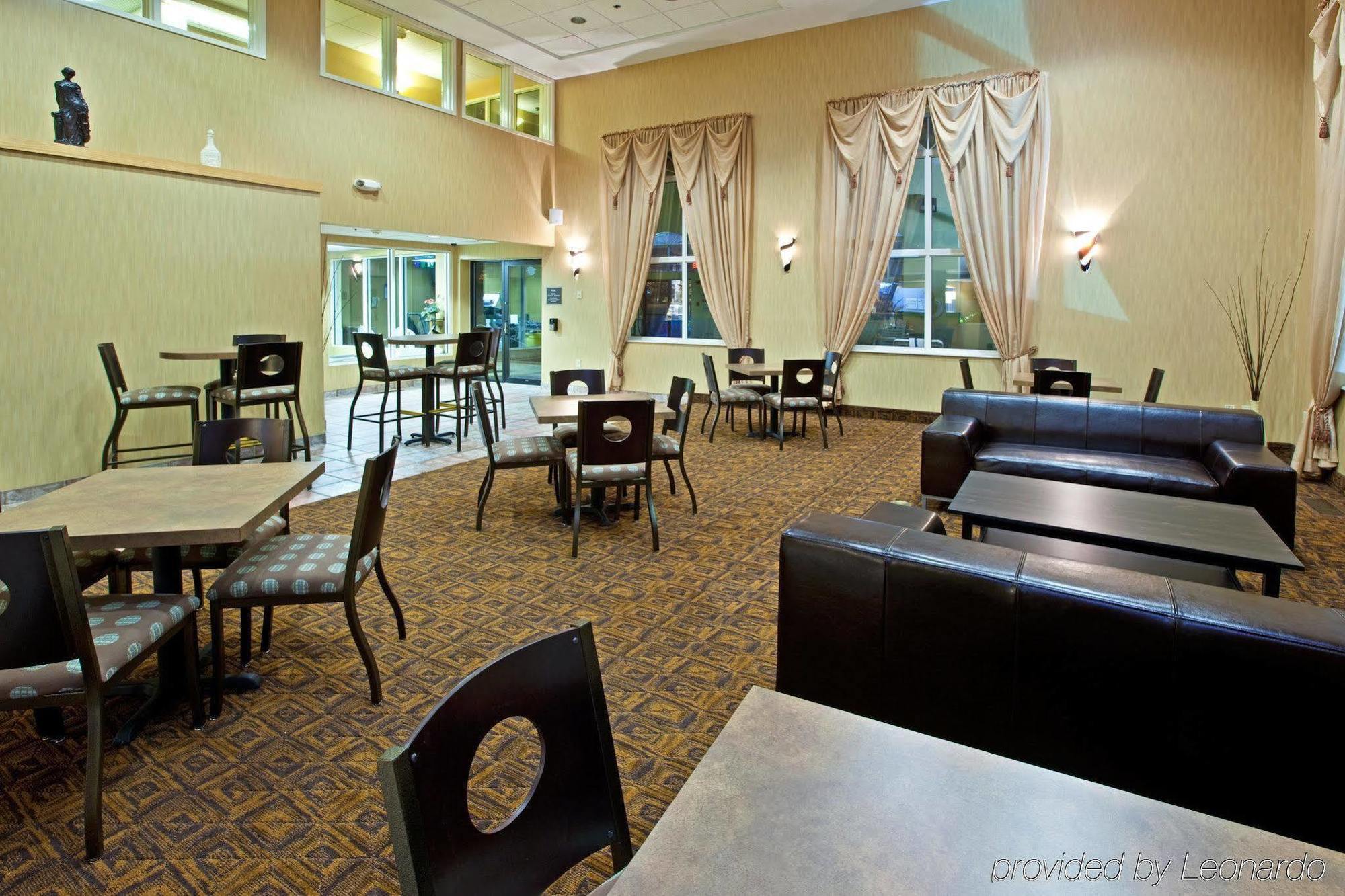 Holiday Inn Express Hotel & Suites Cincinnati-North/Sharonville Restaurant foto